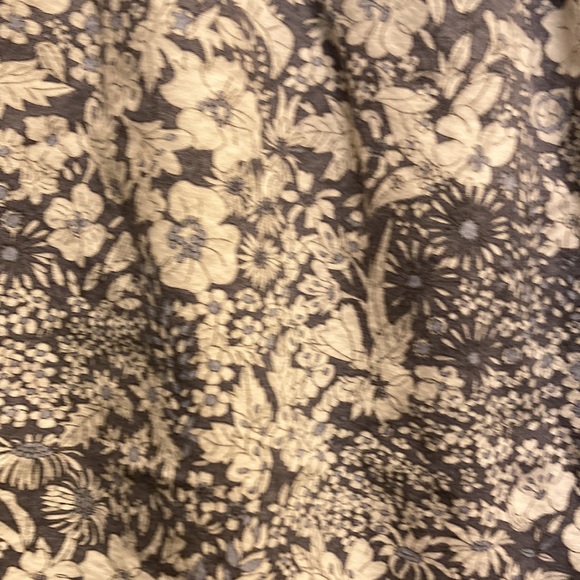 Size 4 JCREW skirt - Picture 3 of 3